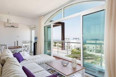 Joya Cyprus Mermaid Penthouse Apartment Agios Amvrosios  Esterno foto