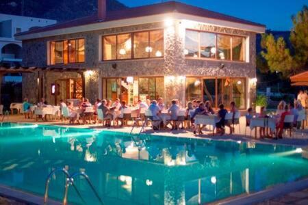 Joya Cyprus Mermaid Penthouse Apartment Agios Amvrosios  Esterno foto